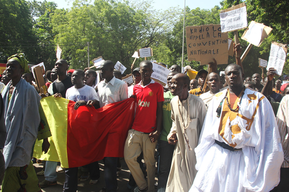Schools reopen in north Mali town of Gao (BBC)