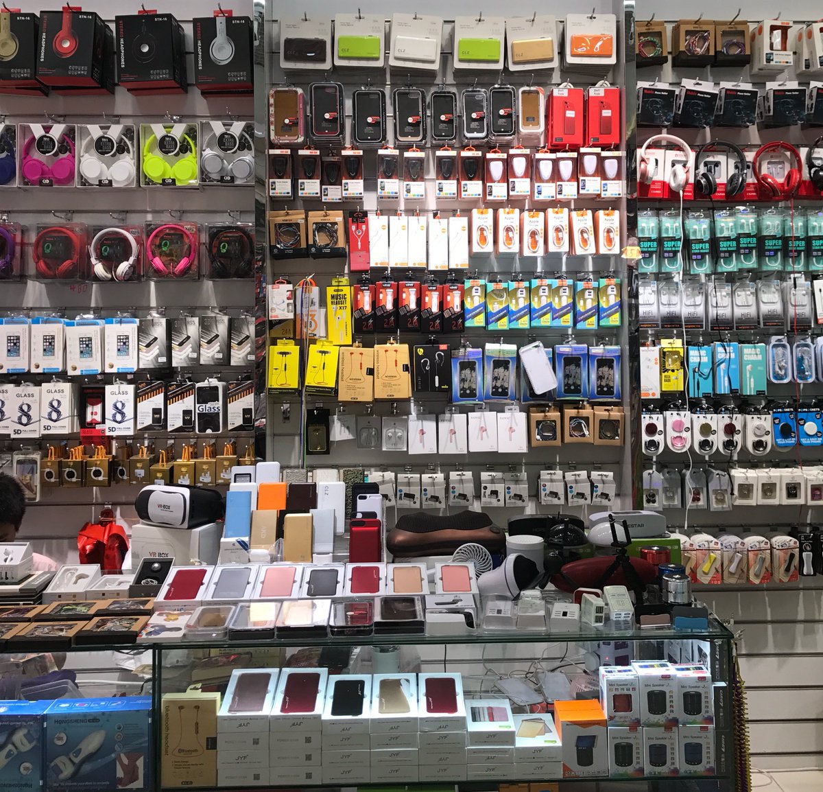 COVID-19, high shipping costs impact availability of mobile accessories in Egypt