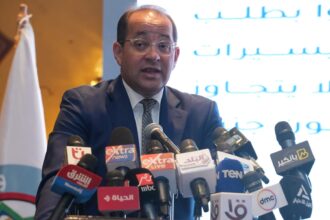 Ahmed Kouchouk, Minister of Finance